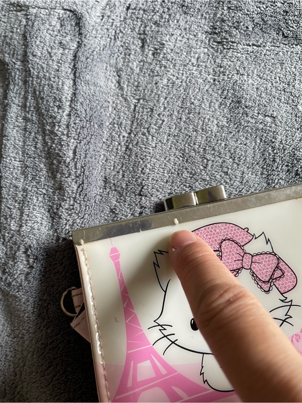 Hello Charmmy Kitty Sanrio 
Pink and White Girls' Coin Purse with Paris Motif - Picture 5 of 9